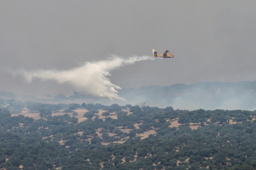 Incêndios na França e na Espanha forçam evacuação de dezenas de milhares de pessoas