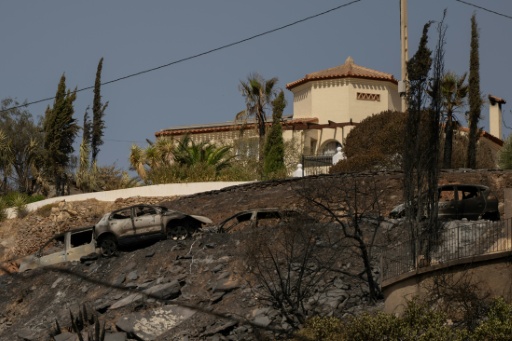 The fire passed near people's houses