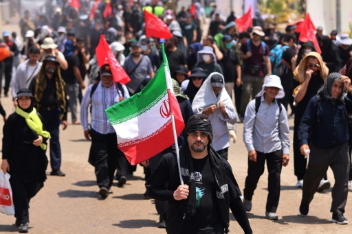 الحرب تخيّم على إحياء الإيرانيين أربعينية الحسين في العراق