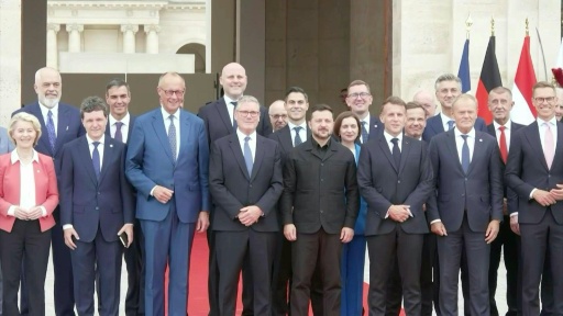 Aliados da Ucrânia se reúnem em Paris para intensificar pressão sobre Rússia