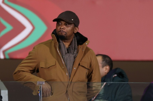 Samuel Eto'o declara apoio ao presidente da Fifa, Gianni Infantino