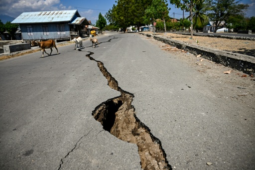 The village of Marapokot suffered extensive damage — JUNI KRISWANTO / AFP