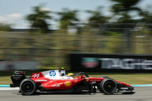 Formel 1: Hamilton Schnellster im Training