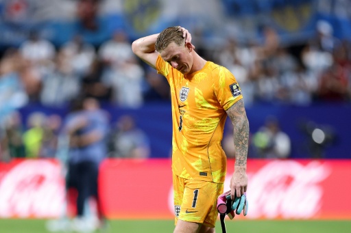 Messi staunt: Pickfords XXL-Spickzettel enthüllt