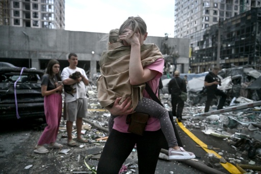 Après un bombardement russe à Kiev, le 6 juillet 2026