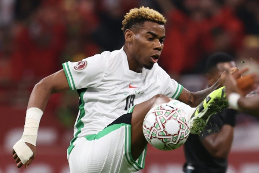 Frankfurt holt Onyedika aus Brügge