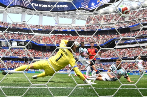 Bellingham manda a remar a Noruega y espera por Argentina o Suiza en semis del Mundial