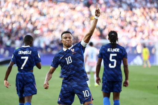 Kylian Mbappé celebra el gol de la victoria de Francia sobre Paraguay en el partido de octavos de final del Mundial de Fútbol, que marcó de penalti, el 4 de julio de 2026 en Filadelfia (EEUU)