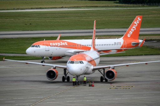 Easyjet anuncia "principio de acuerdo" con un segundo posible comprador, el fondo Apollo