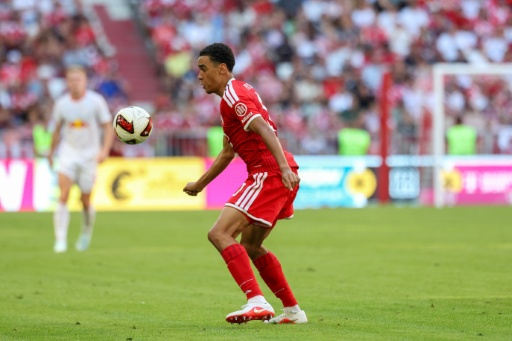 Schreckmoment um Musiala bei Bayern-Sieg