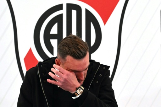 Tras casi nueve años, Armani se despide de River como "guardián de una era"