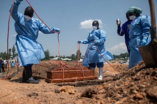 Epidemia de ebola supera 2 mil mortes na RD Congo e se aproxima do surto mais letal