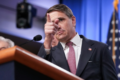 Le ministre américain de la Justice par intérim, Todd Blanche, lors d'une conférence de presse au ministère de la Justice, à Washington, le 23 juin 2026
