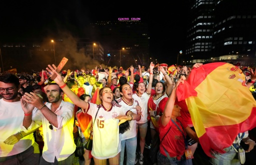 Explosión de alegría en Madrid en una noche iluminada por la segunda estrella
