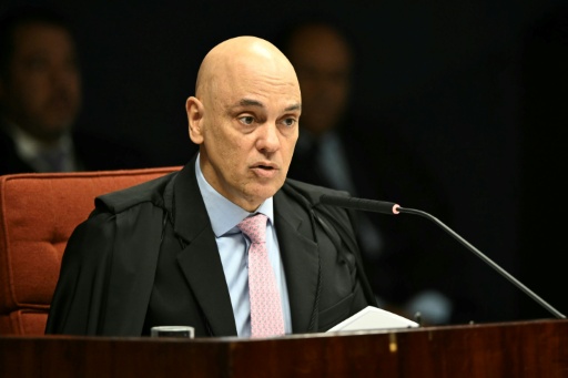 Le juge de la Cour suprême du Brésil, Alexandre de Moraes, avant le vote pour condamner ou acquitter l'ancien président d'extrême droite Jair Bolsonaro, le 9 septembre 2025 à Brasilia — EVARISTO SA / AFP