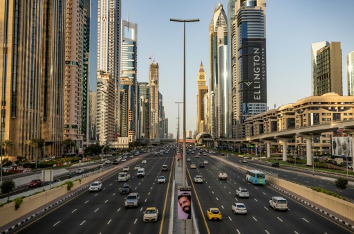 هيئة الطرق تفتتح جسرا حيويا قرب مركز دبي التجاري العالمي