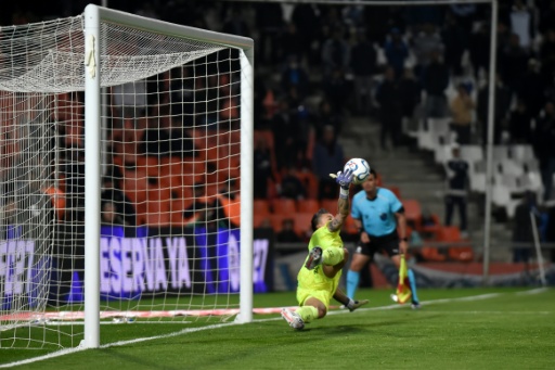 El legendario Fábio mete a Fluminense en cuartos de final de la Libertadores