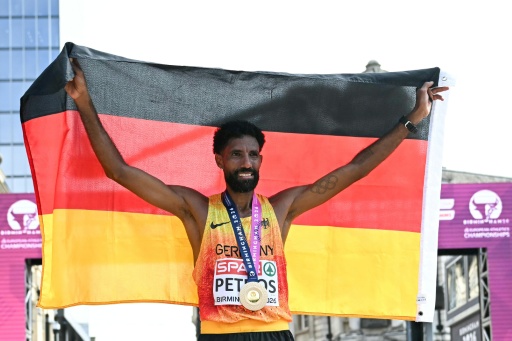 Petros, Vainio set new championship records to win Euro marathons