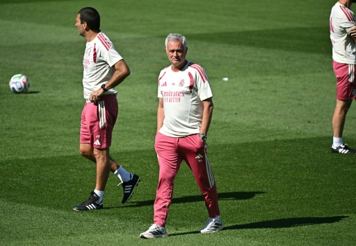 بطولة إسبانيا: مورينيو يؤكد أن نجوم ريال مدريد قادرون على الانسجام معا