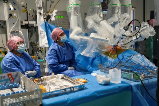 Cómo formar a los "cirujanos del futuro" en el uso de robots