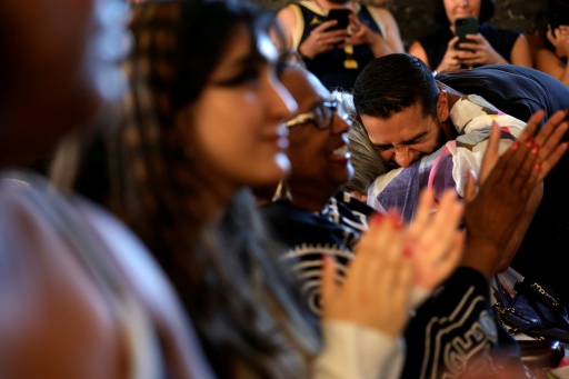 Los demócratas votan en primarias en Míchigan, estado clave
