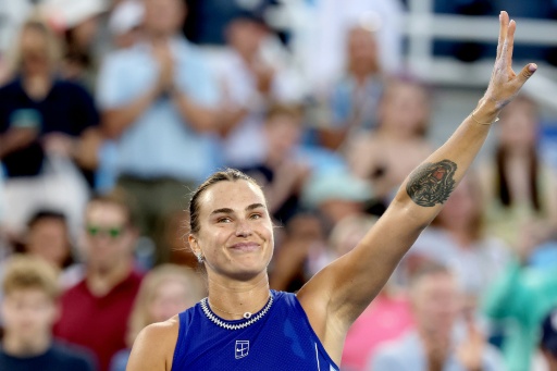 Aryna Sabalenka celebra su victoria ante la china Xinyu Wang durante la octava jornada del Abierto de Cincinnati en el Lindner Family Tennis Center, en Mason, Ohio, el 18 de agosto de 2026 — MATTHEW STOCKMAN
