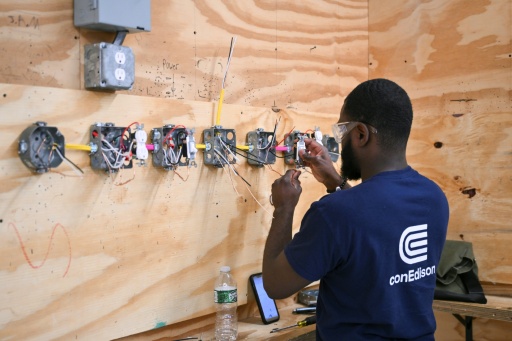 'Job forever': trade schools are all the rage in the AI era