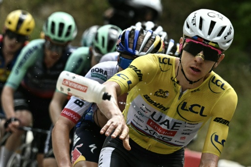 Pogacar vor Tour-Gesamtsieg - Carapaz gewinnt Königsetappe