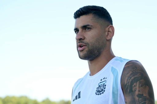 Cristian Romero ve "muy metido" a Julián Álvarez en el Atlético de Madrid