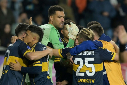 Boca Juniors roza la tragedia pero avanza por penales a octavos de la Sudamericana