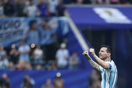 Argentina vence Egito de virada (3-2) e vai às quartas da Copa do Mundo