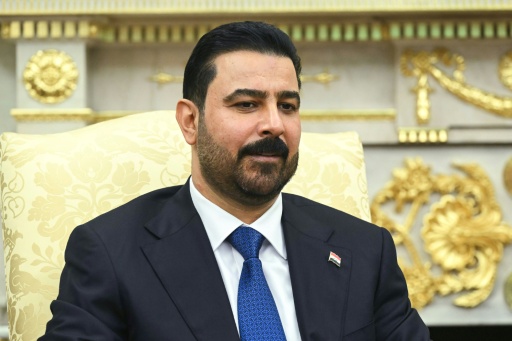 Le Premier ministre irakien Ali al-Zaidi participe à une rencontre avec le président américain Donald Trump (non visible) dans le Bureau ovale de la Maison Blanche, à Washington, le 14 juillet 2026 — SAUL LOEB / AFP