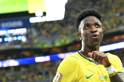 El Real Madrid zanja las especulaciones y renueva a Vinícius hasta 2032