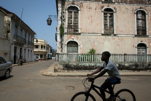 Sao Tome president faces party rival in polls