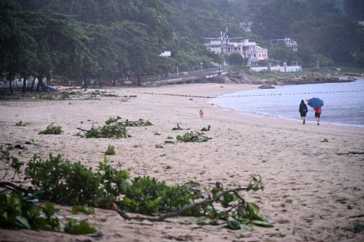 Pluies et vents violents s’abattent sur la Chine avec le typhon Noul