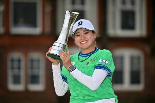 La japonesa Kuwaki gana el Abierto Británico femenino de golf