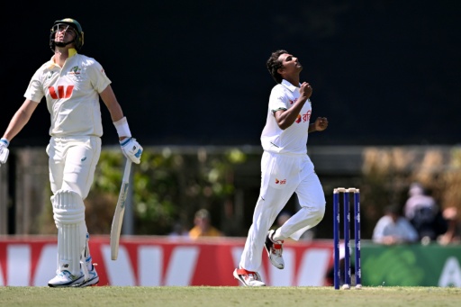 Hasan puts Bangladesh in charge as Australia struggle to 183-8