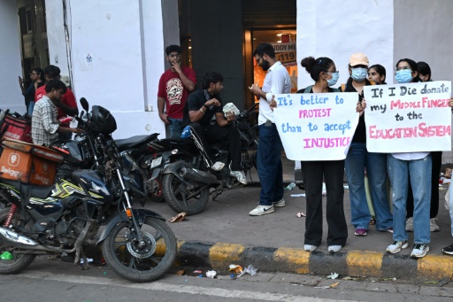 Food deliveries are helping India's education-reform activists in New Delhi — Arun SANKAR / AFP