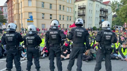 Allemagne: une manifestation contre la tenue du congrès de l'AfD à Erfurt