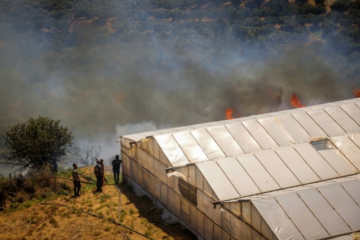 Após incêndios na Espanha e França, chamas devastam ilha grega de Creta