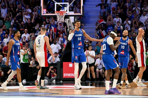 Basket: en un éclair, les Bleus de Wembanyama prennent leur revanche face aux Serbes
