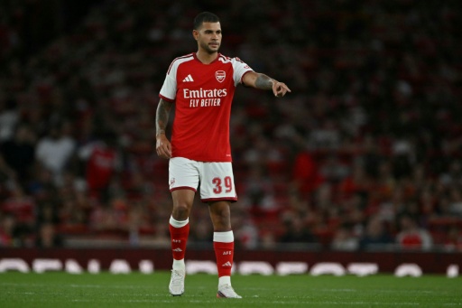 Bruno Guimarães estreia pelo Arsenal em amistoso contra o Como