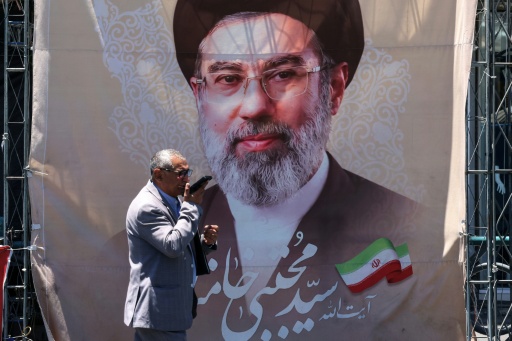 Irans oberster Führer droht mit Rache für Tötung seines Vaters