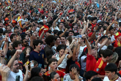 "¡Viva España!": Madrid festeja la segunda final mundial de la Roja