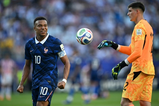 Mbappe condemns racist abuse by Paraguayan senator after World Cup clash