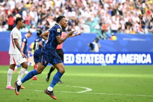 Le capitaine français Kylian Mbappe après avoir marqué le 3e but tricolore lors de la petite finale de la Coupe du monde entre la France et l'Angleterre à Miami le 18 juillet 2026 — CHANDAN KHANNA / AFP