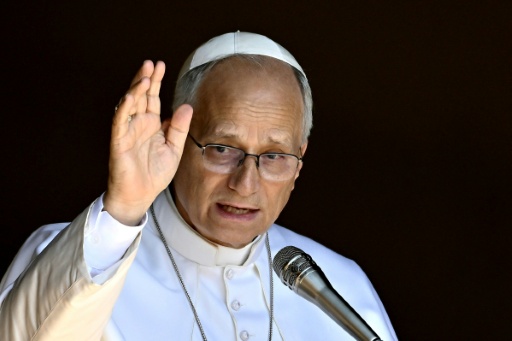 Pope to visit San Marino, address Italian political event
