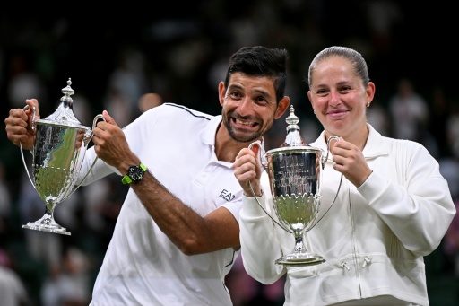 El salvadoreño Arévalo gana la primera de sus dos finales de dobles en Wimbledon