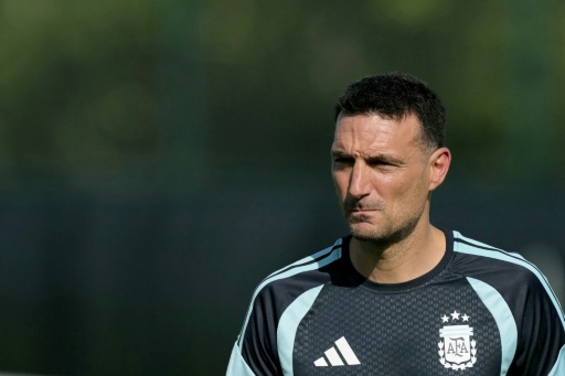 Lionel Scaloni durante el entrenamiento de Argentina en Kansas City el 29 de junio de 2026