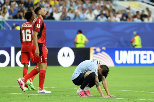 El centrocampista uruguayo Federico Valverde reacciona tras una ocasión fallida durante el partido de fútbol del Grupo H de la Copa Mundial de 2026 entre Uruguay y Cabo Verde, disputado en el Miami Stadium de Miami Gardens el 21 de junio de 2026 — PATRICIA DE MELO MOREIRA / AFP